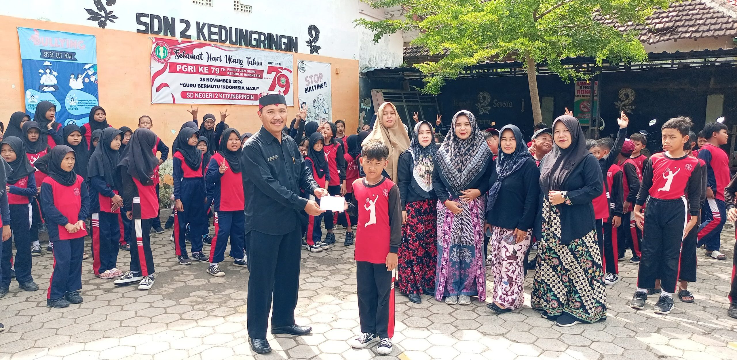 mukarom ampolp bersama